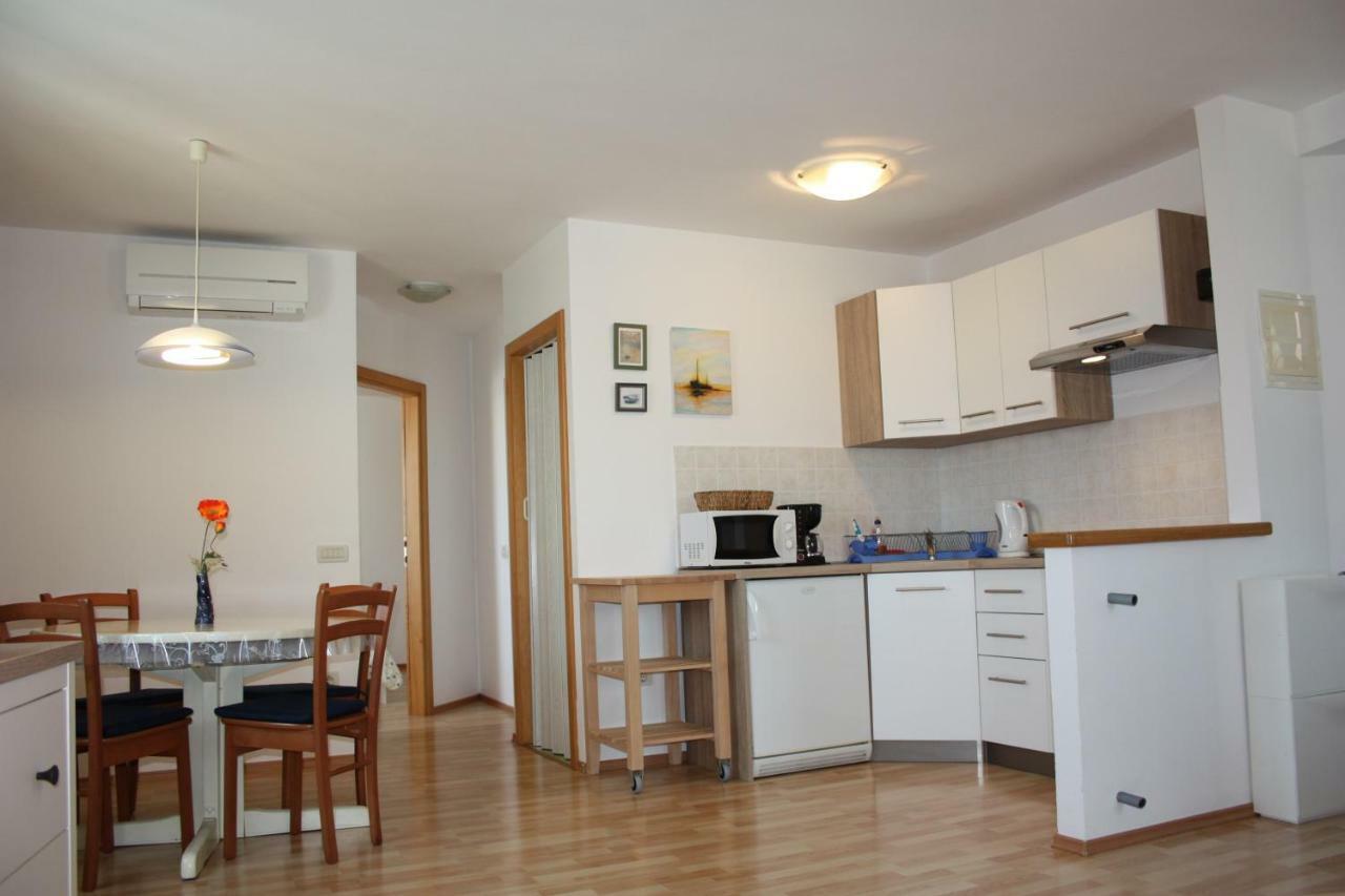 Apartment Nirvana Vrsar Eksteriør bilde